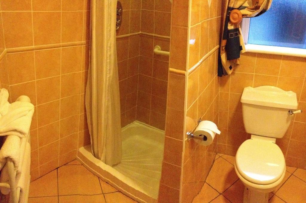 كينمير Virginia'S Guesthouse الغرفة الصورة